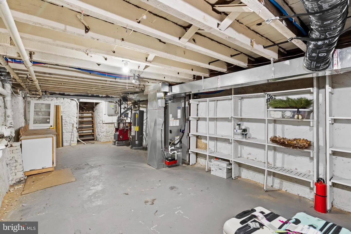 300 Leverington Avenue photo 32