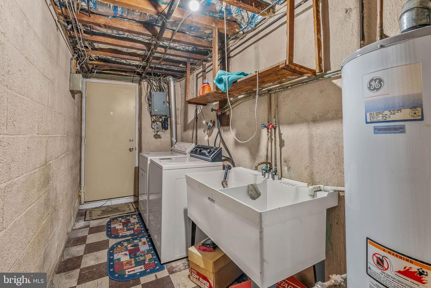 1119 E Dorset Street photo 20