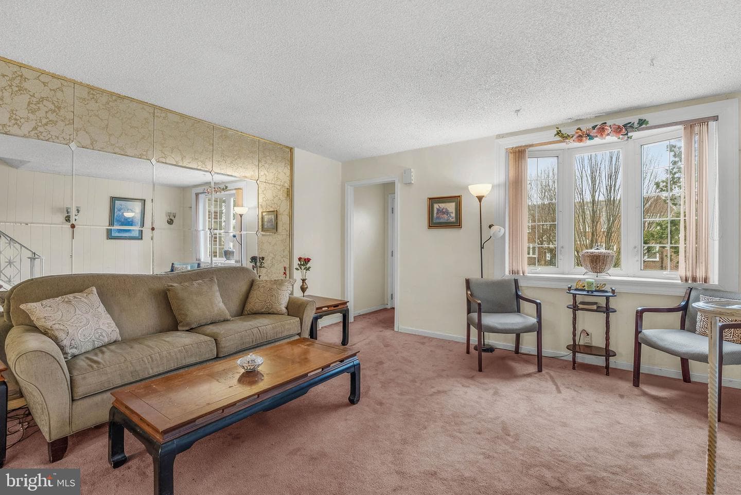1119 E Dorset Street photo 6