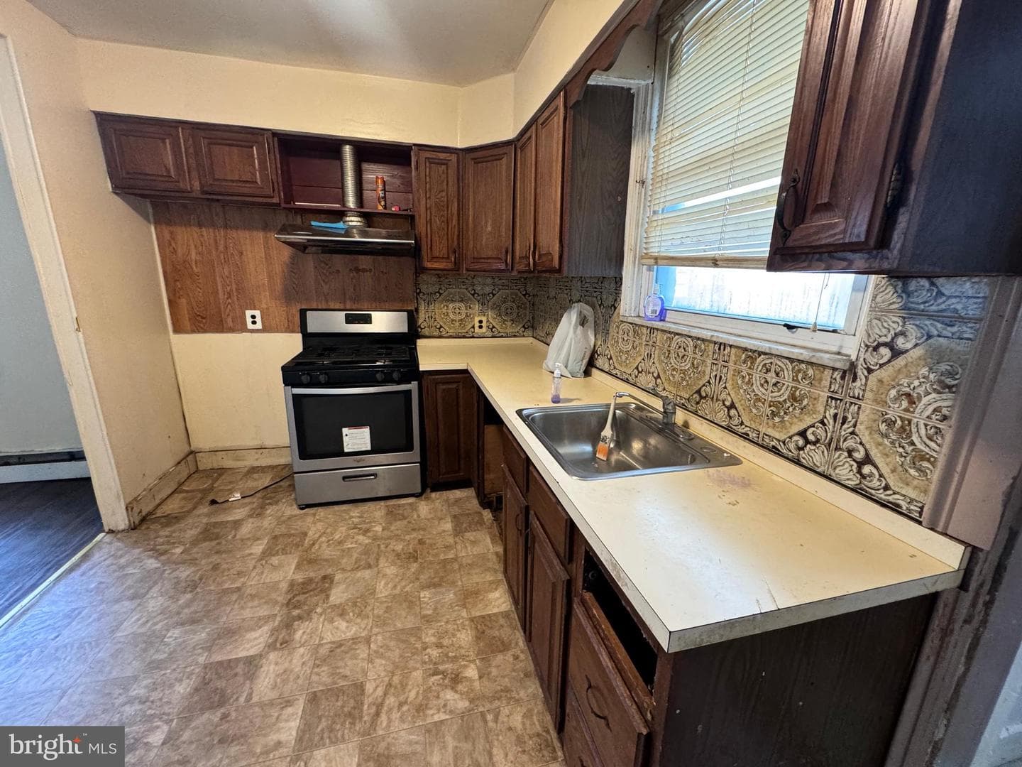 7415 Torresdale Avenue photo 3