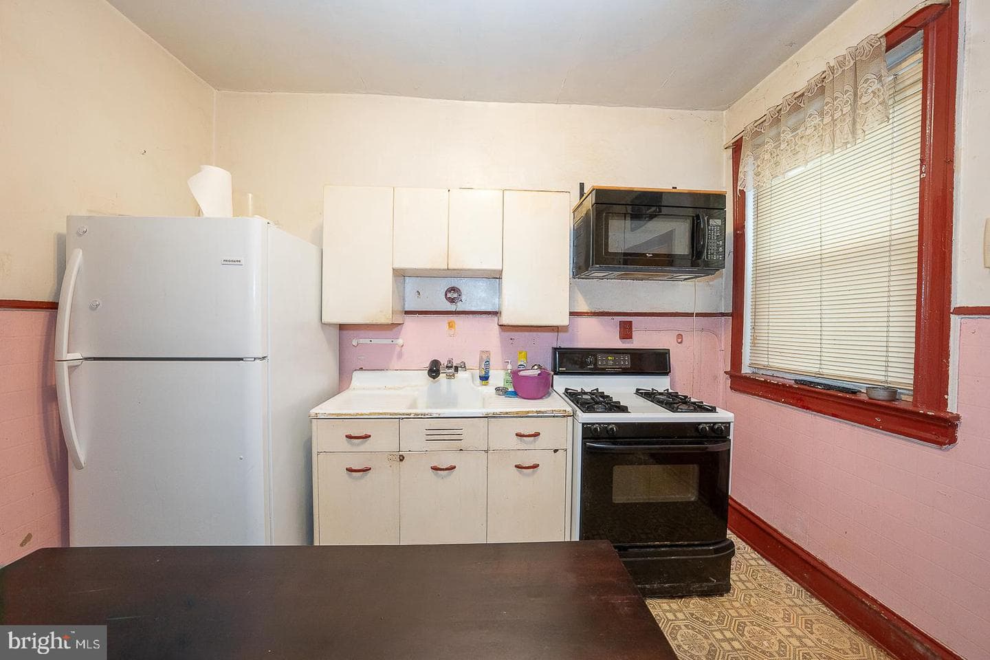 1534 N Felton Street photo 19