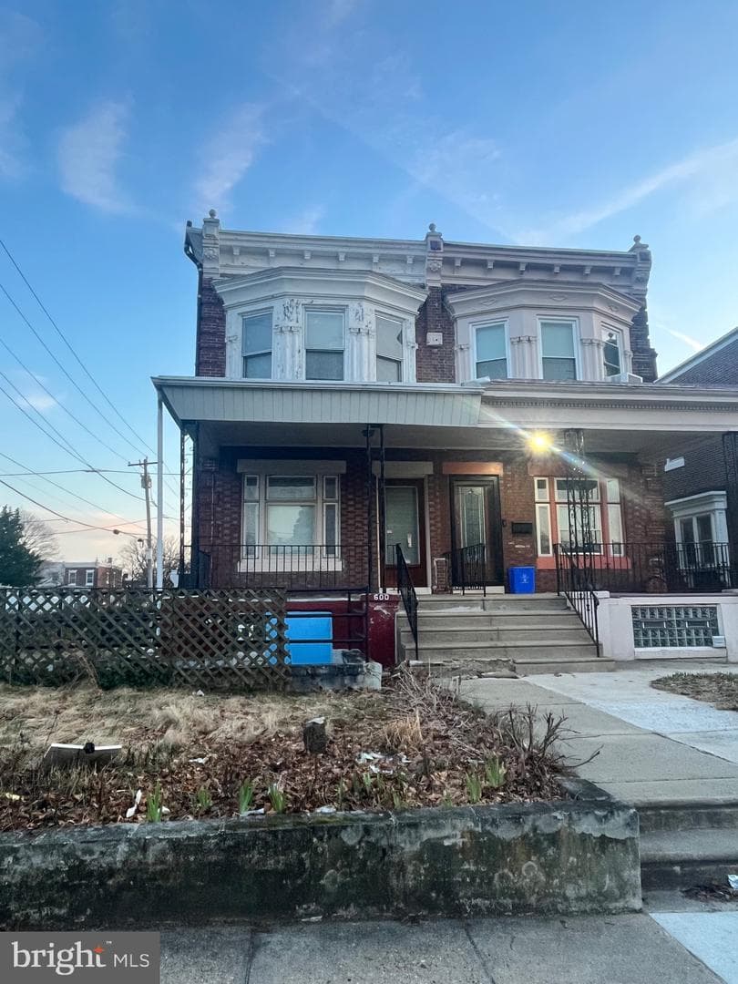 600 W Chew Avenue photo 2