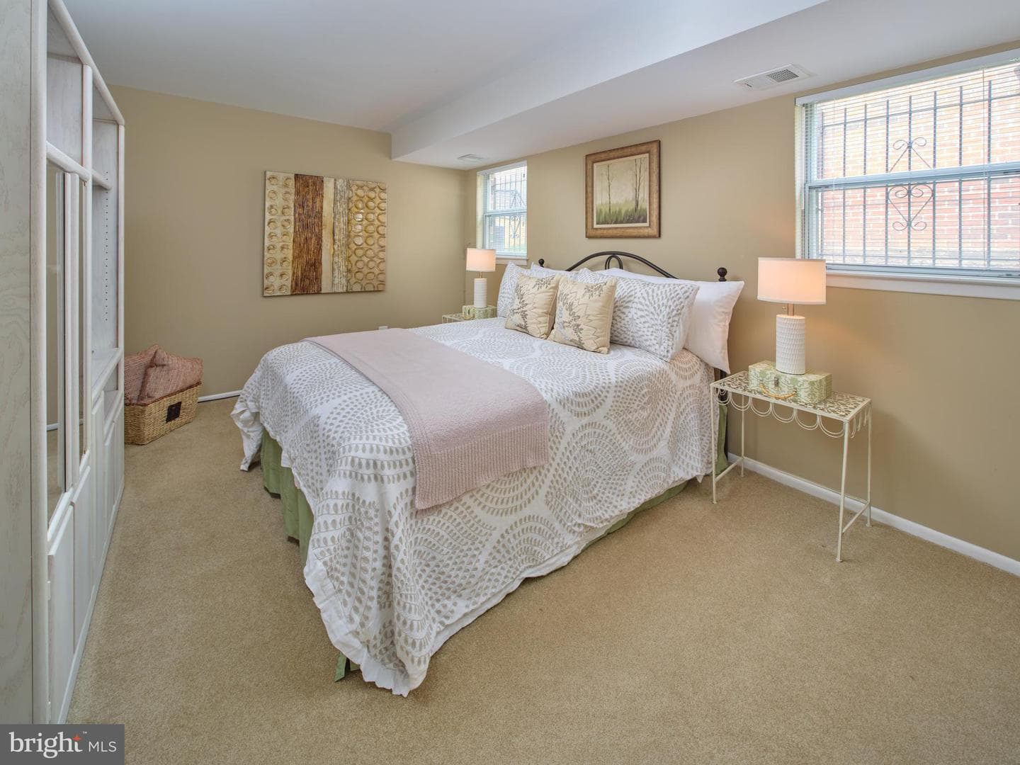 529 Strahle Street photo 14