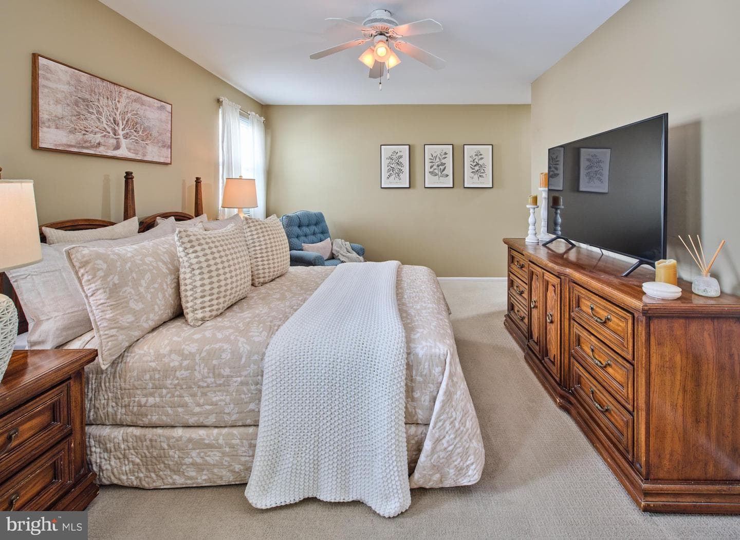 529 Strahle Street photo 16