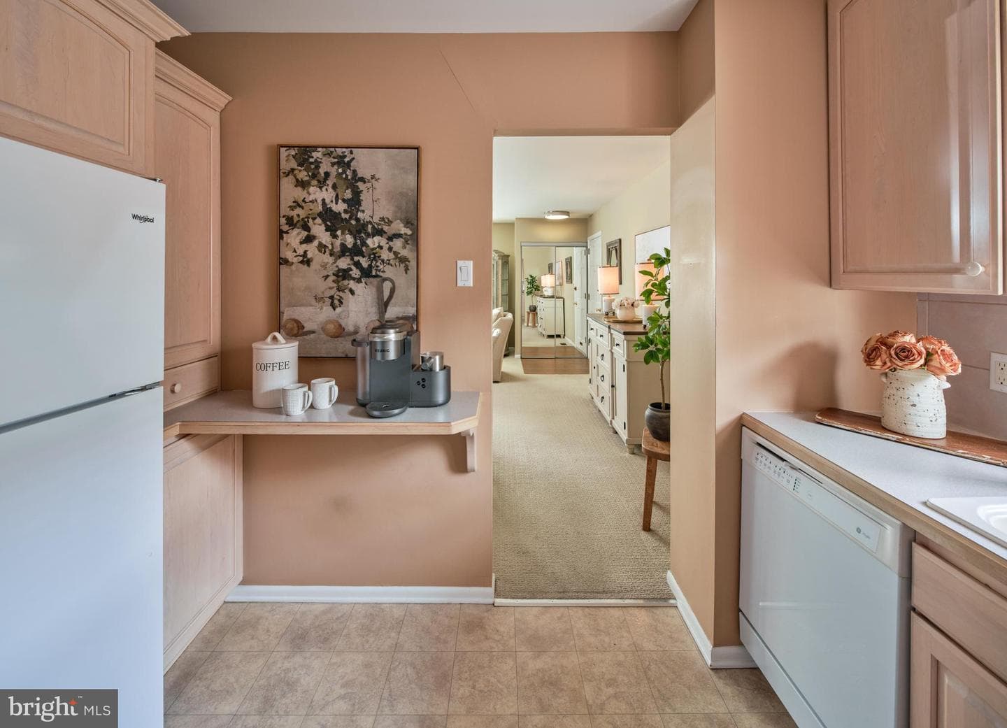 529 Strahle Street photo 5