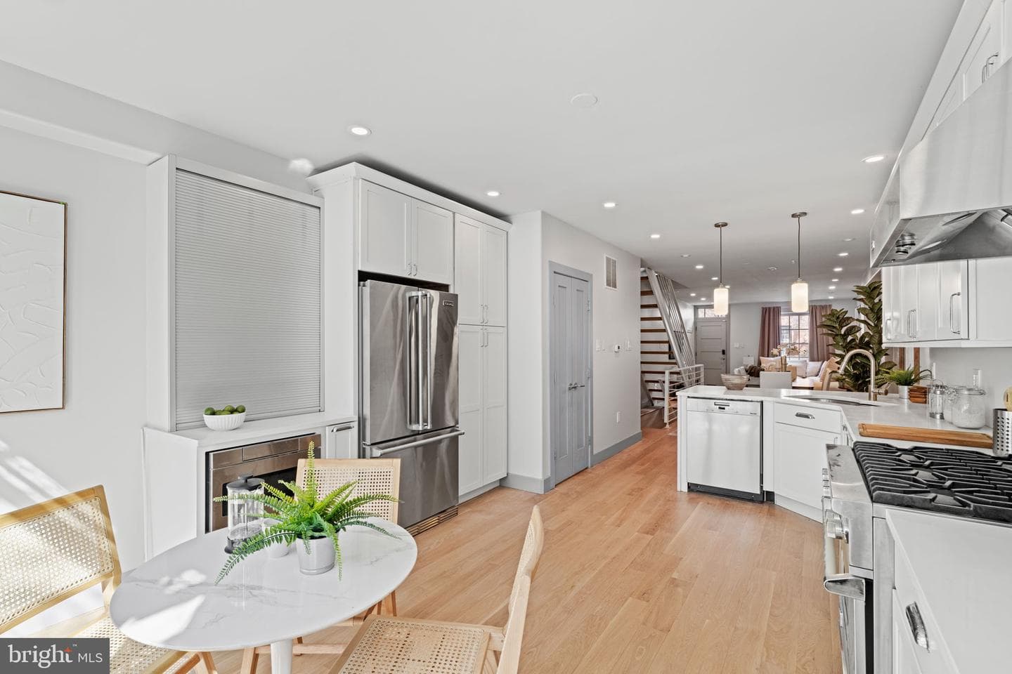 2426 Pine Street photo 10