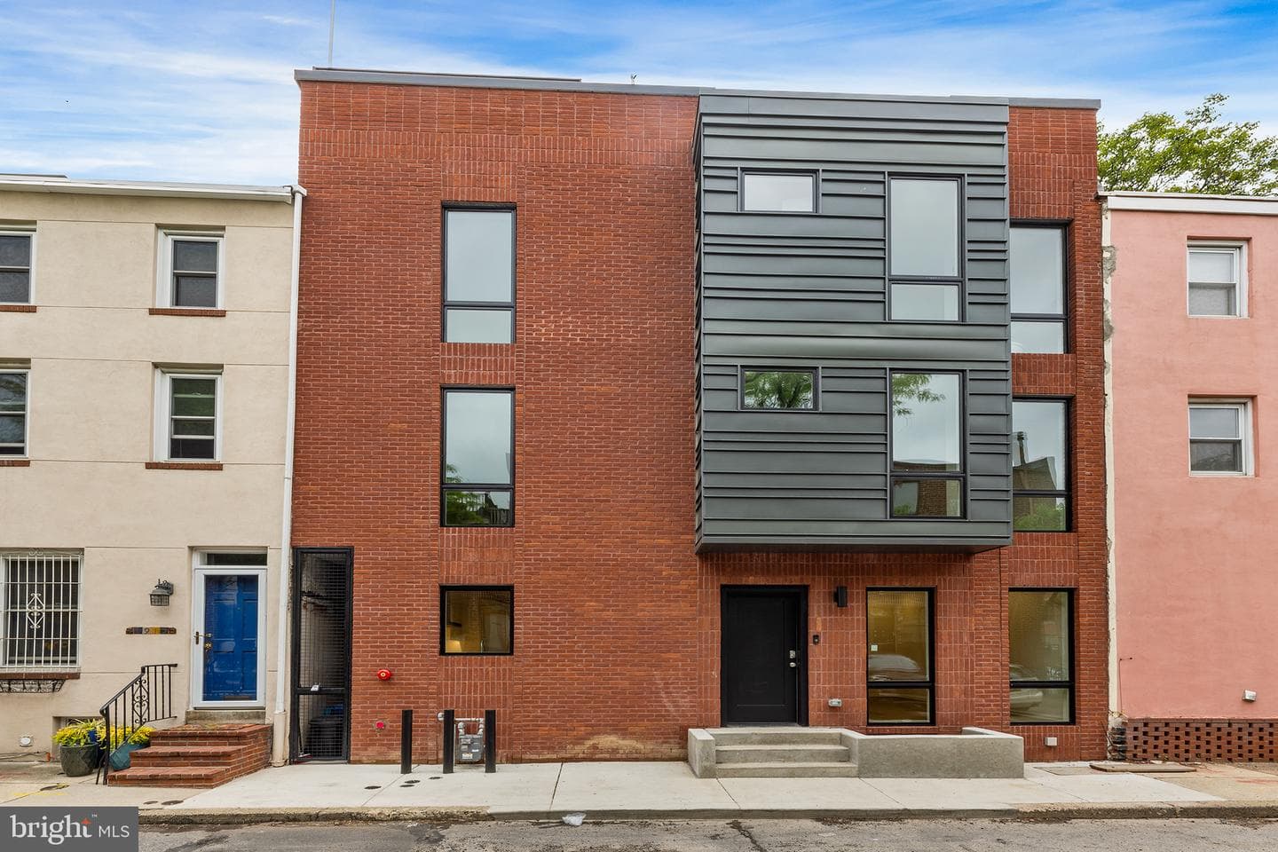 1911 Rodman St