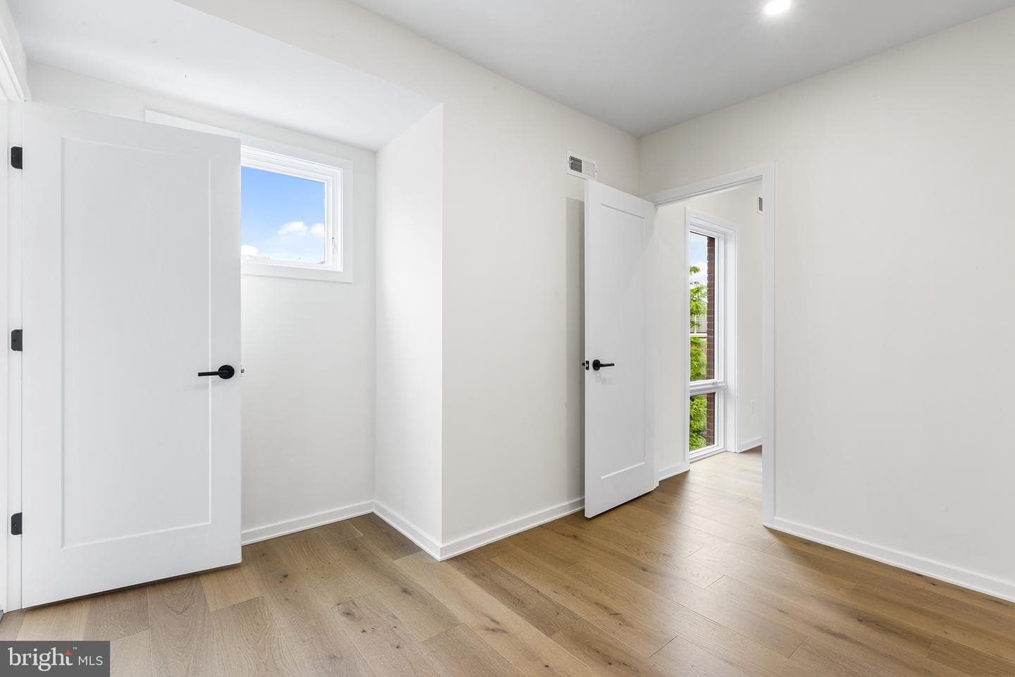 1911 Rodman Street photo 24
