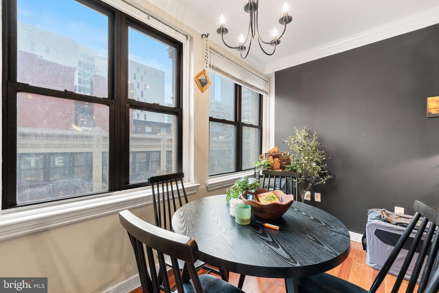 1939 Chestnut Street #2d photo 9