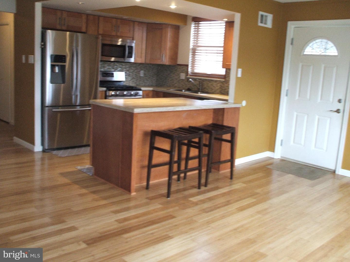 1608 Strahle Street photo 5