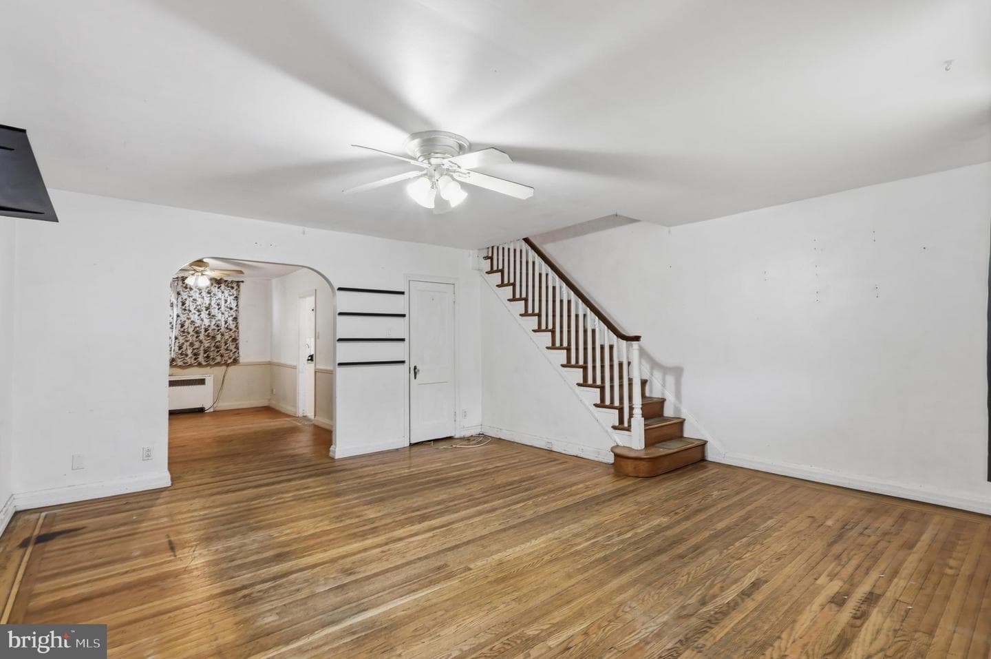 2913 Knorr Street photo 4