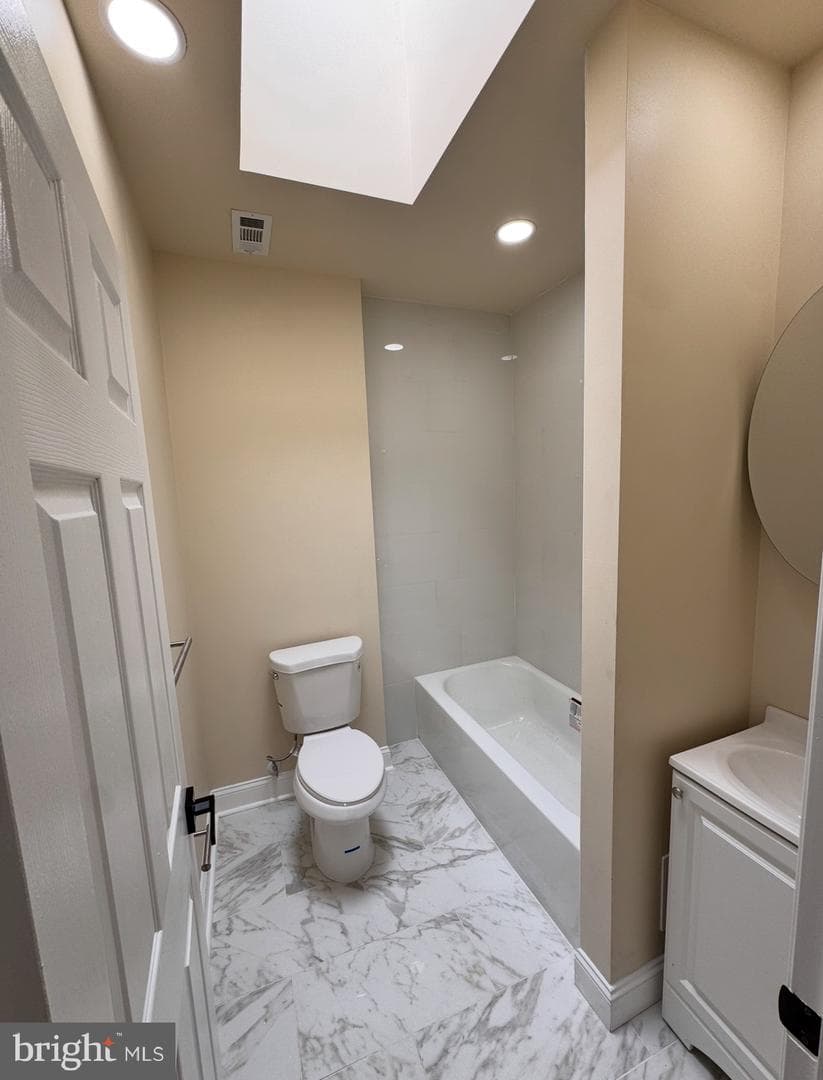 5751 Walton Avenue photo 15