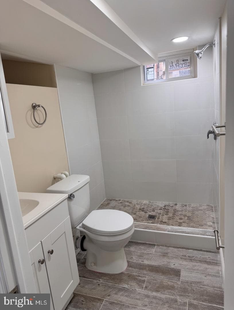 5751 Walton Avenue photo 21