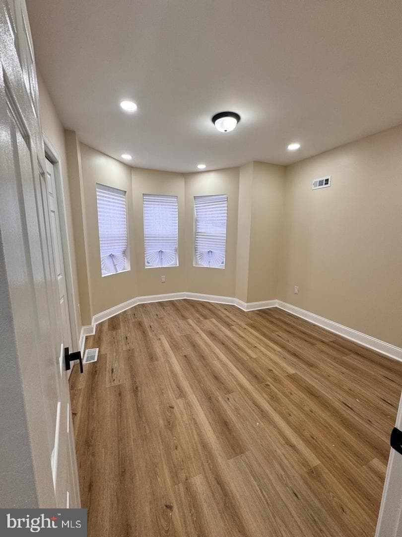 5751 Walton Avenue photo 8