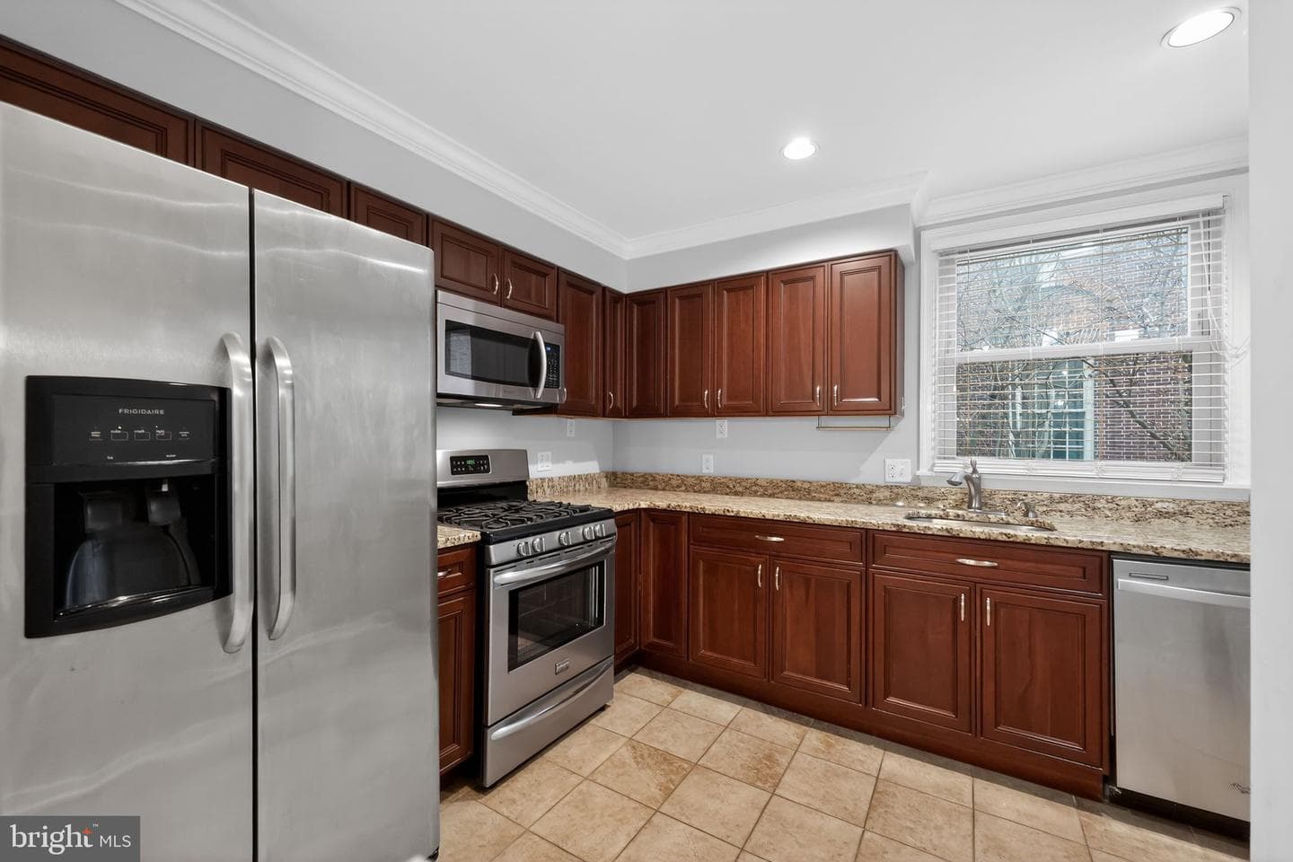 2501 Christian Street #403 photo 9