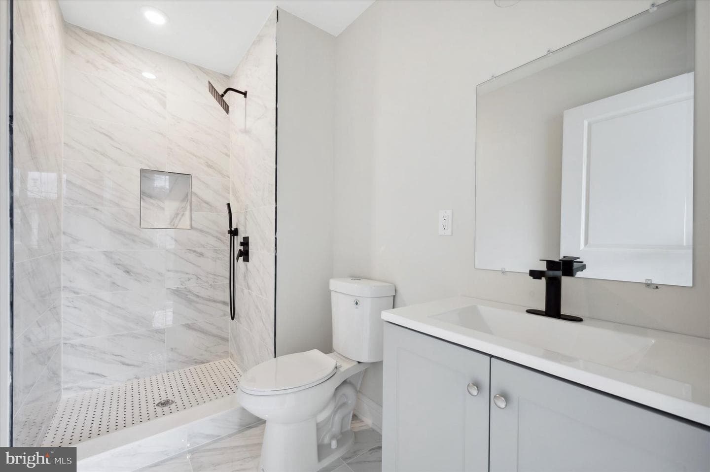 1543 S 31st Street photo 21