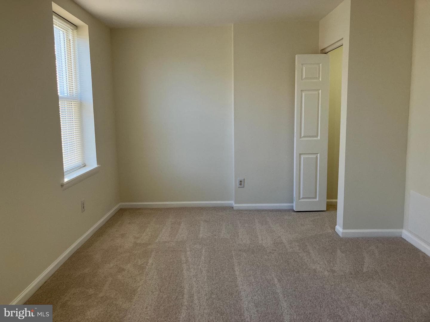 1707 N Croskey Street photo 19