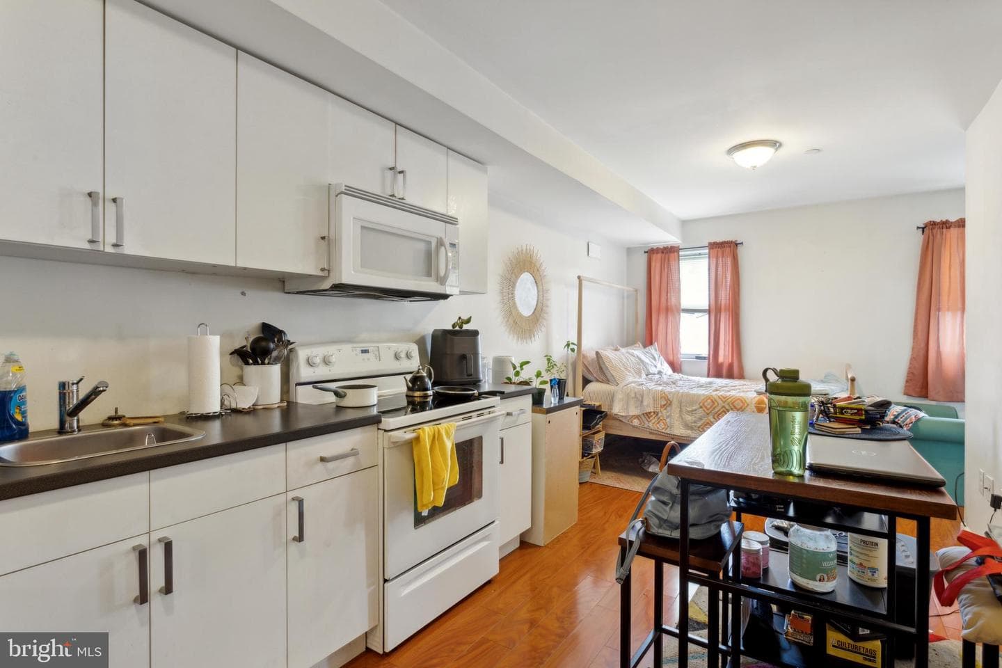 1945 Nicholas Street, Philadelphia