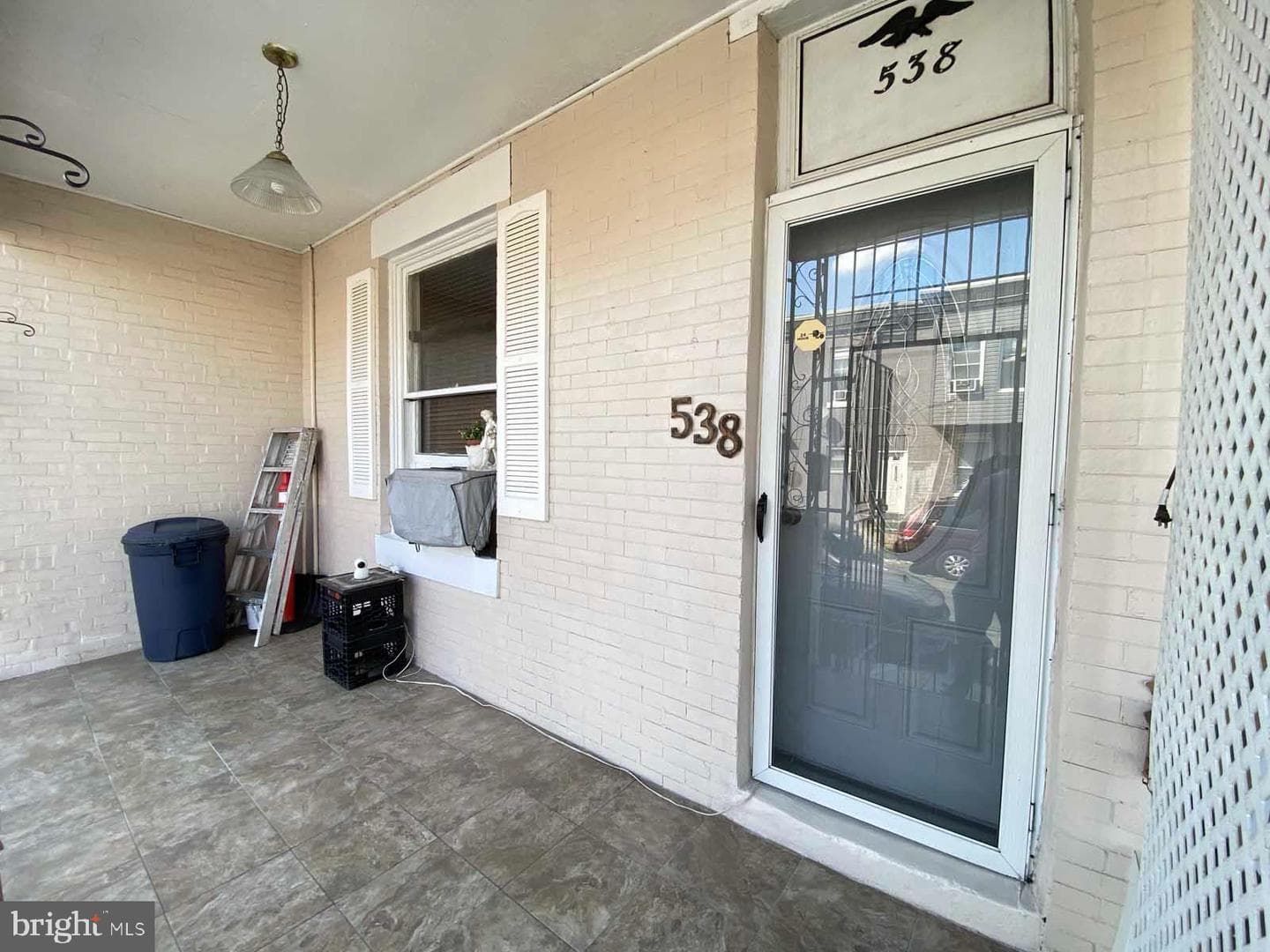 538 W Pike Street photo 3