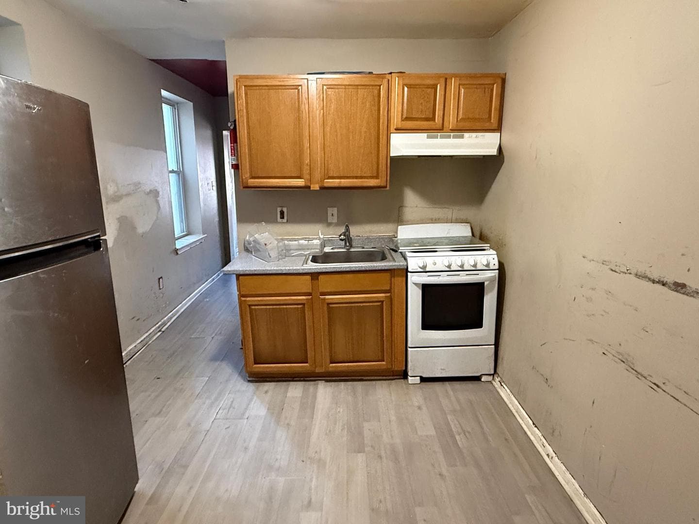 2040 N Lambert Street photo 5