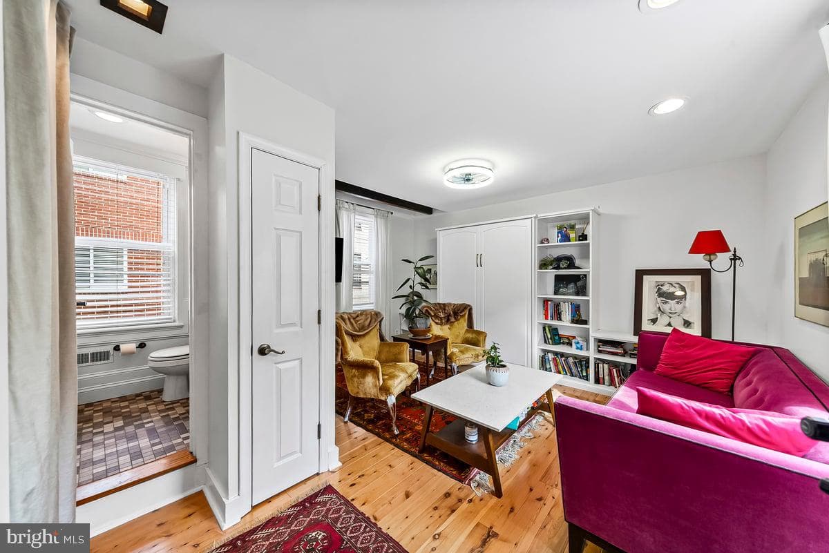 1718 Rodman Street photo 12