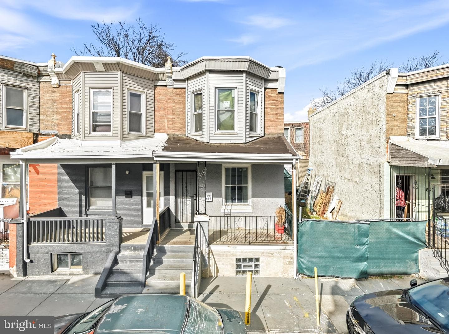 655 E Thayer Street photo 1