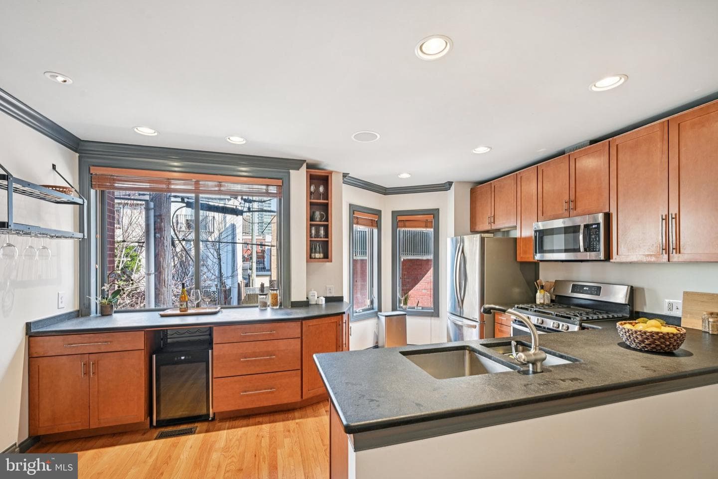 1704 Rodman Street photo 8
