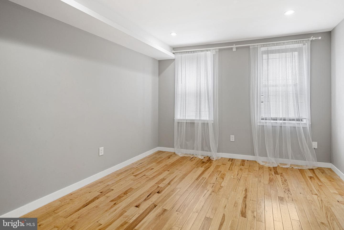 126 Tasker Street photo 27
