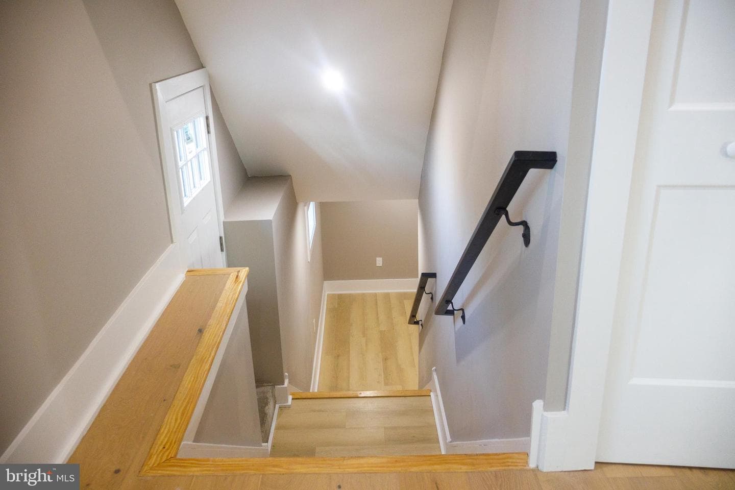 730 Kenilworth Avenue photo 41
