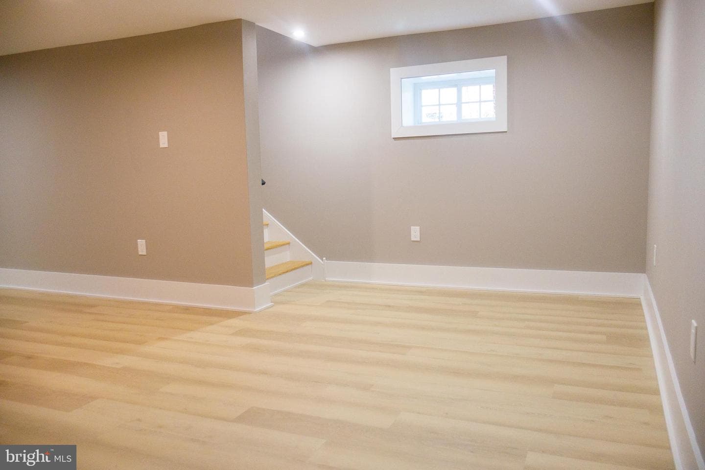 730 Kenilworth Avenue photo 42