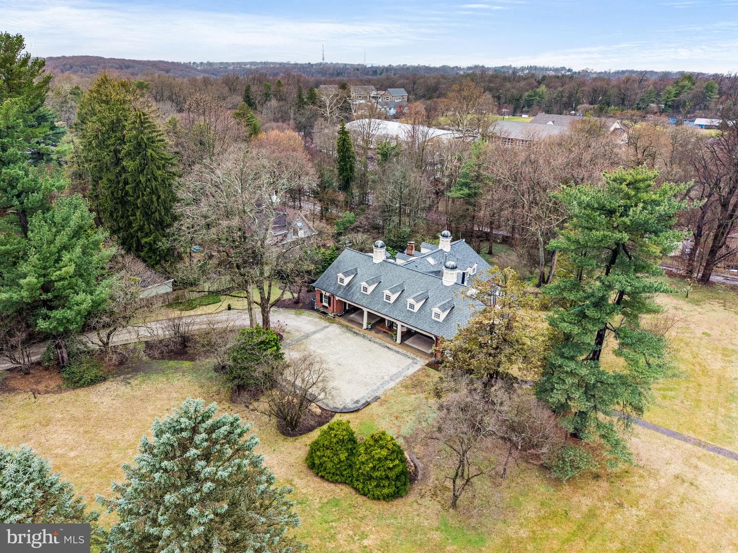 511 W Moreland Avenue photo 3