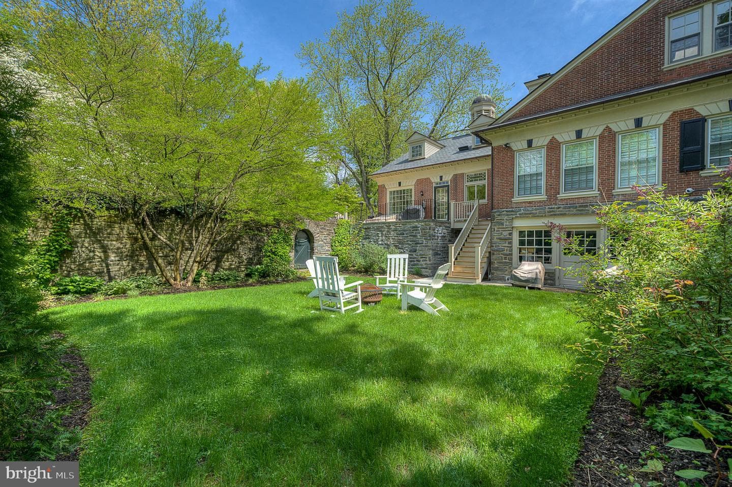 511 W Moreland Avenue photo 35