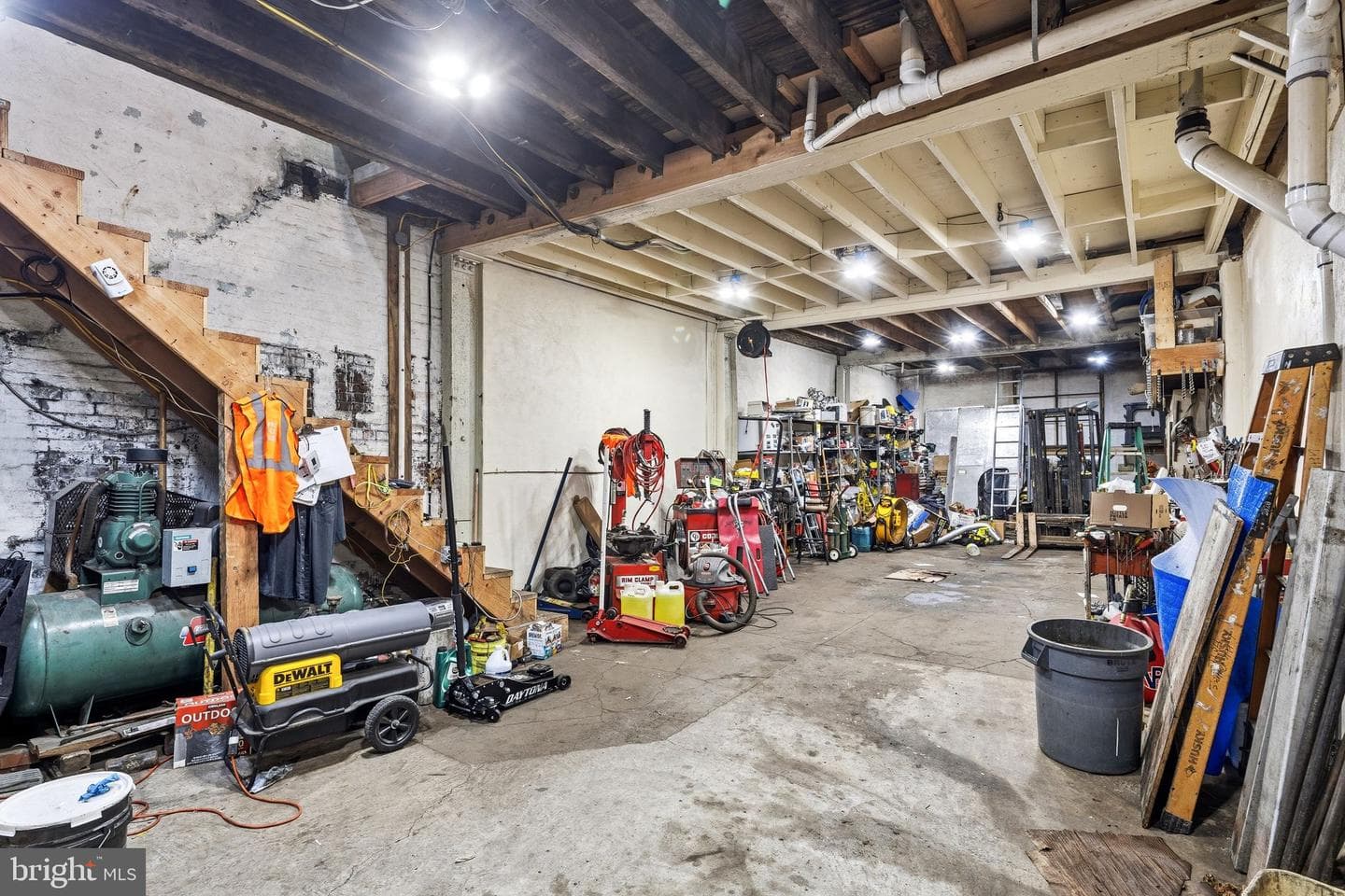 2659 Collins Street photo 3