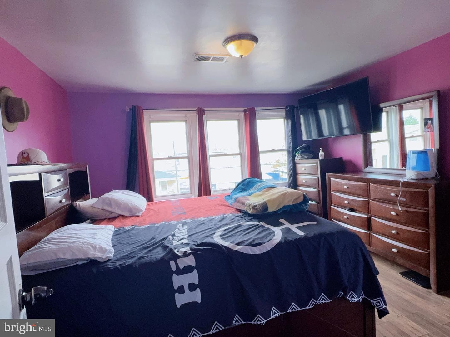 7476 Oxford Avenue photo 8