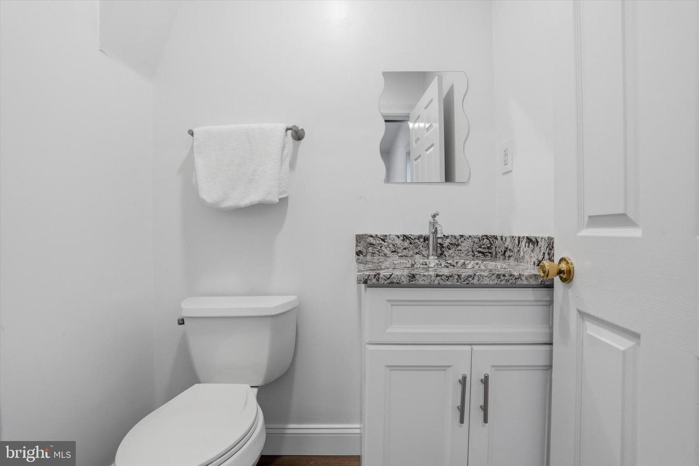 412 Delmar Street photo 17