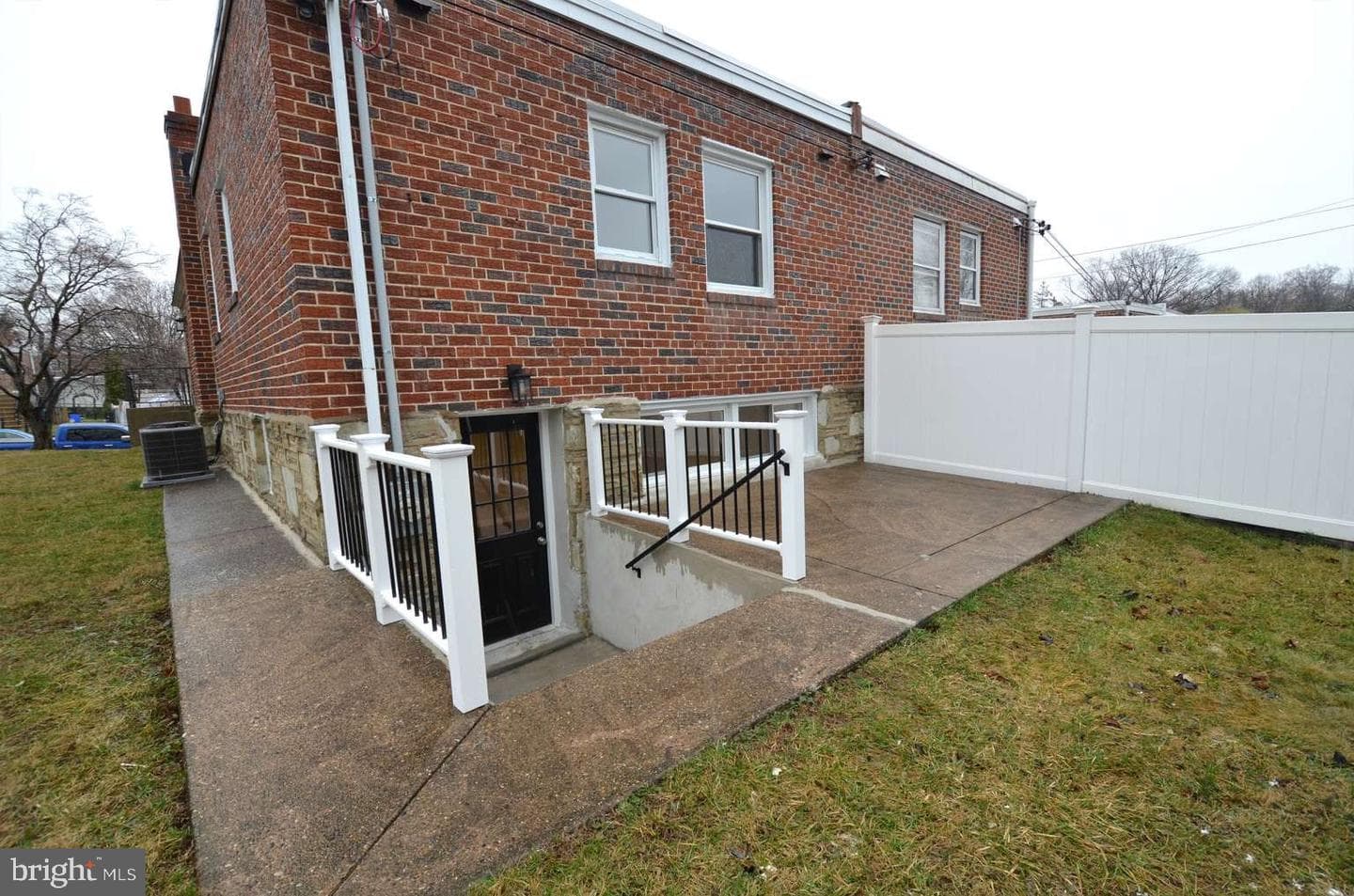 8213 Colfax Street photo 25