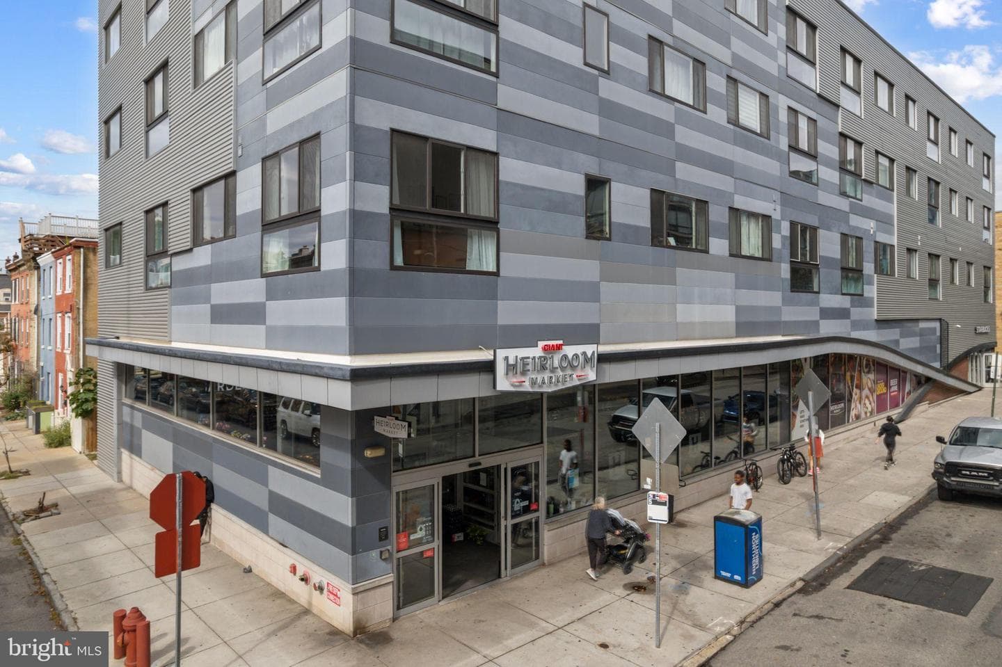 128 W Allen Street photo 51