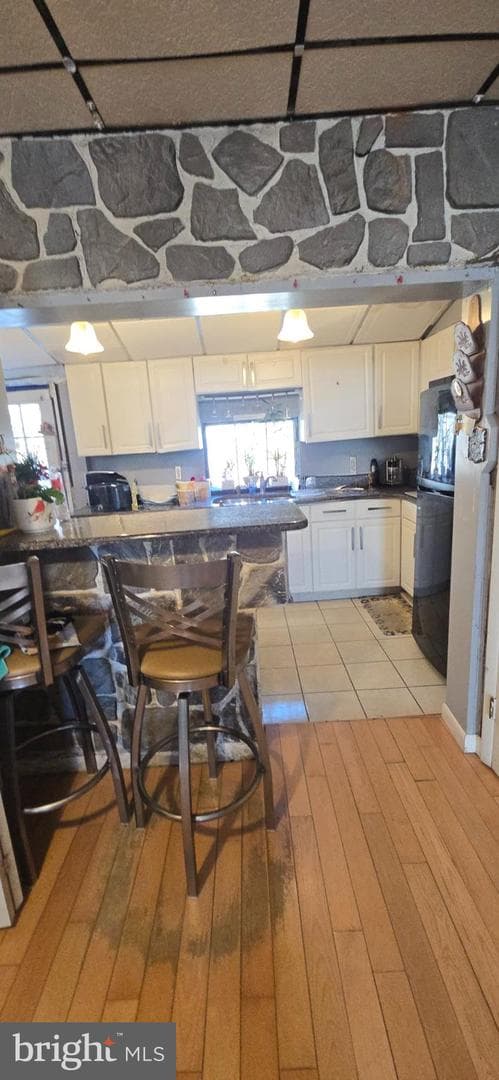 2619 E Hagert Street photo 17