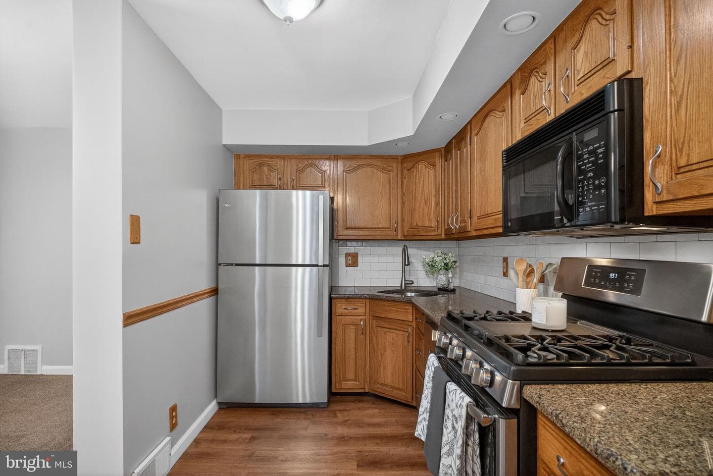 6190 Newtown Avenue photo 15