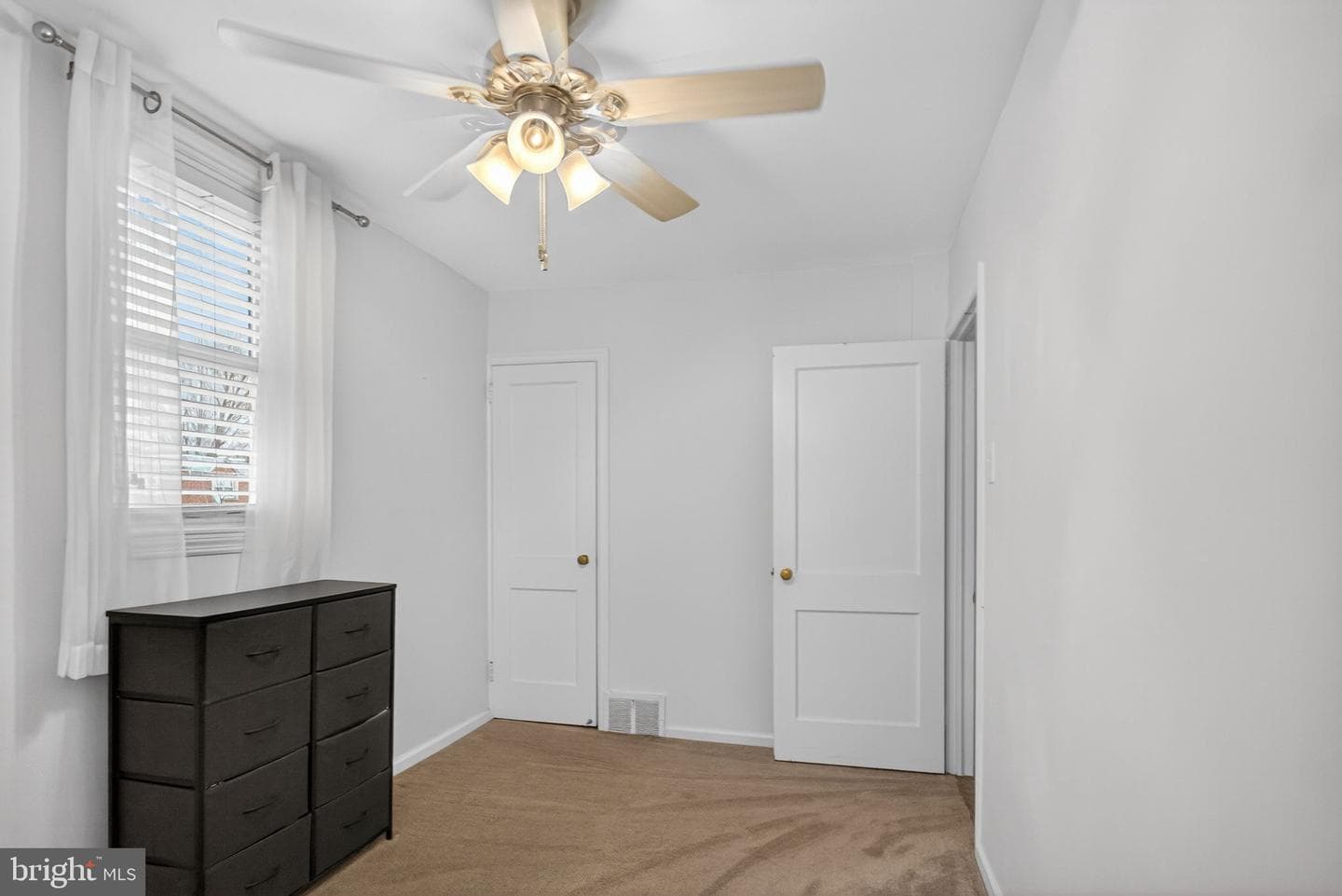 6190 Newtown Avenue photo 23