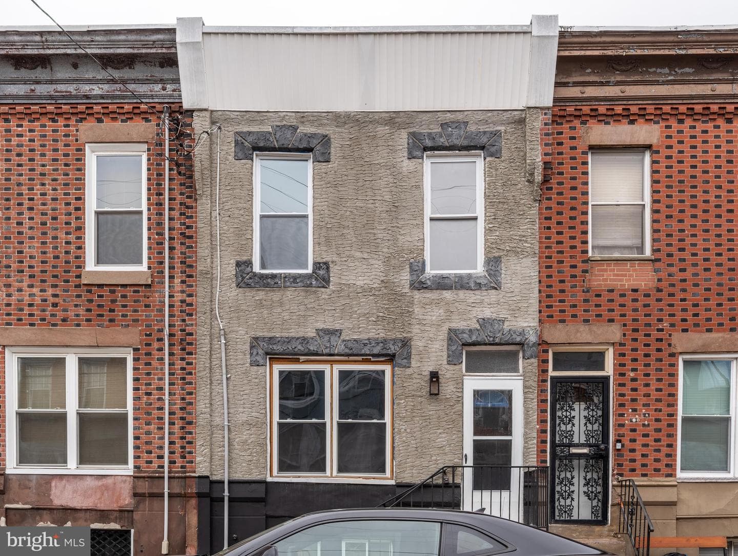 2323 Moore Street photo 1