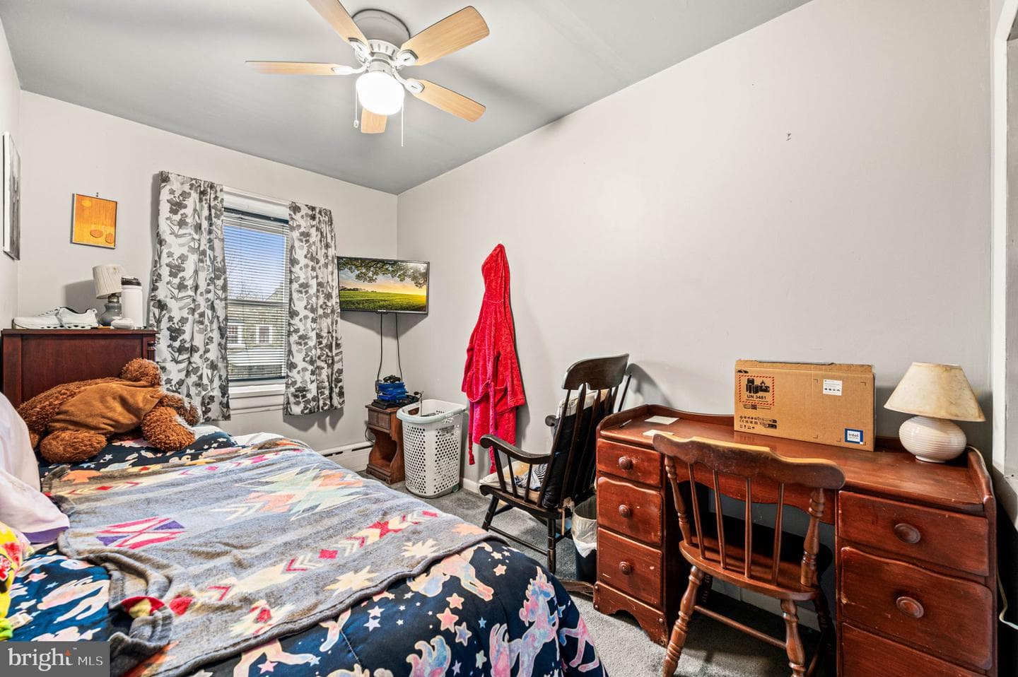 1127 Overington Street photo 17