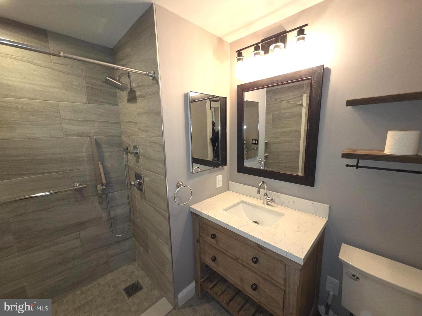 717 S Chris Columbus Boulevard #1104 photo 22