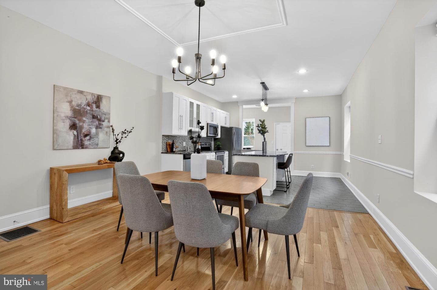 5224 Catharine Street photo 11