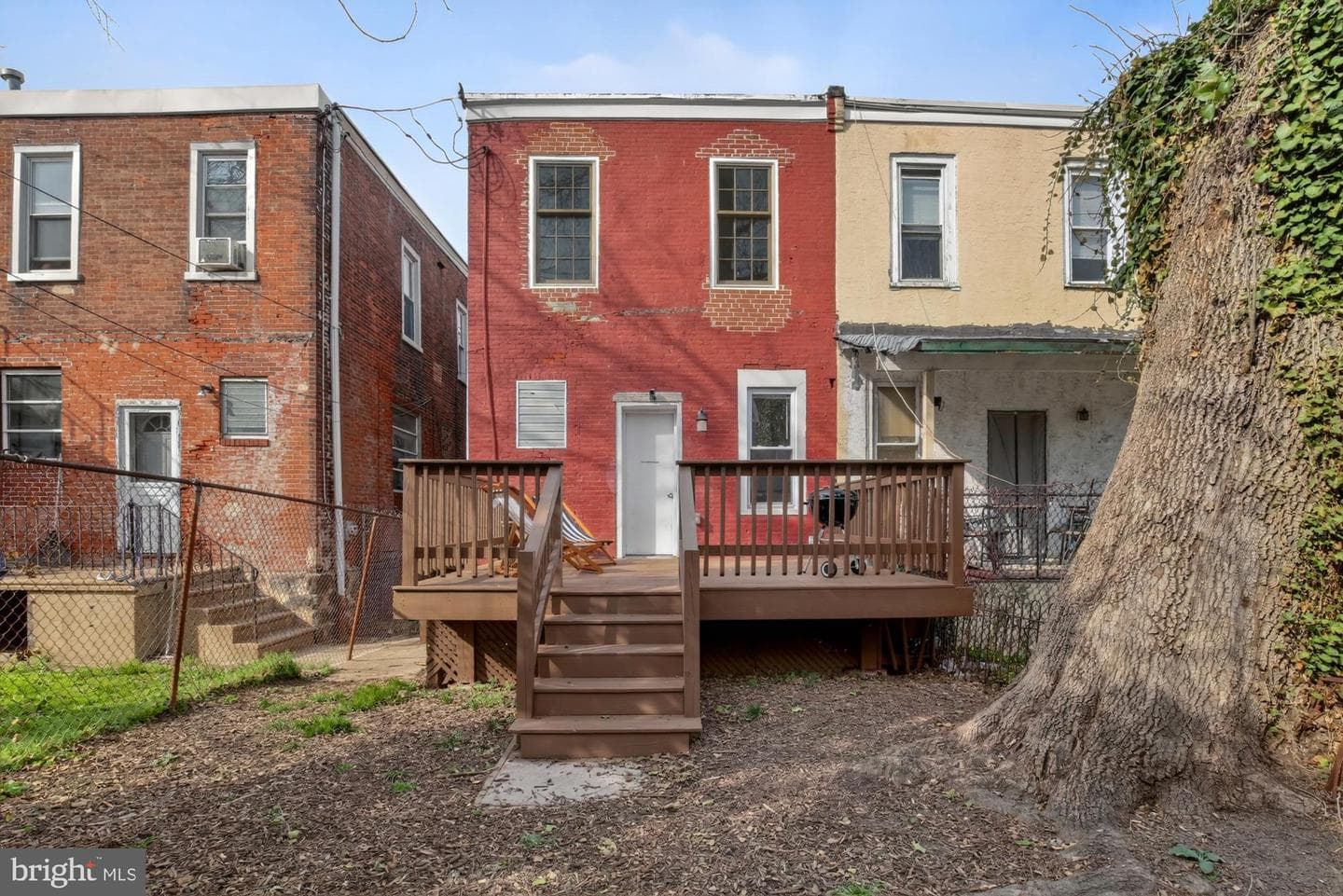 5224 Catharine Street photo 22