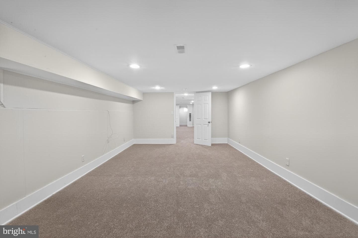 5224 Catharine Street photo 25