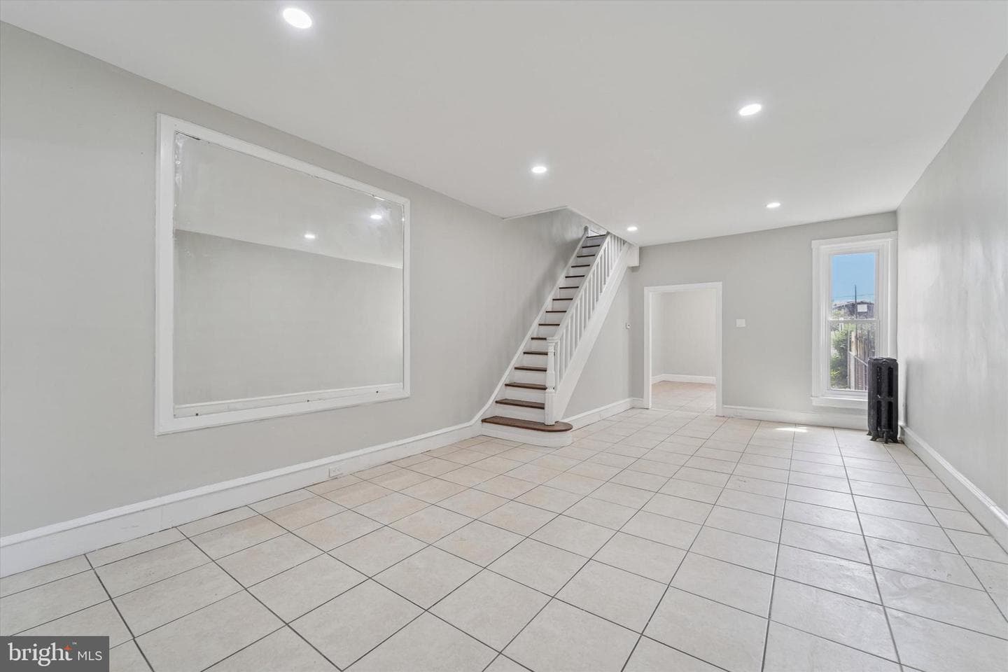 2865 Jasper Street photo 3