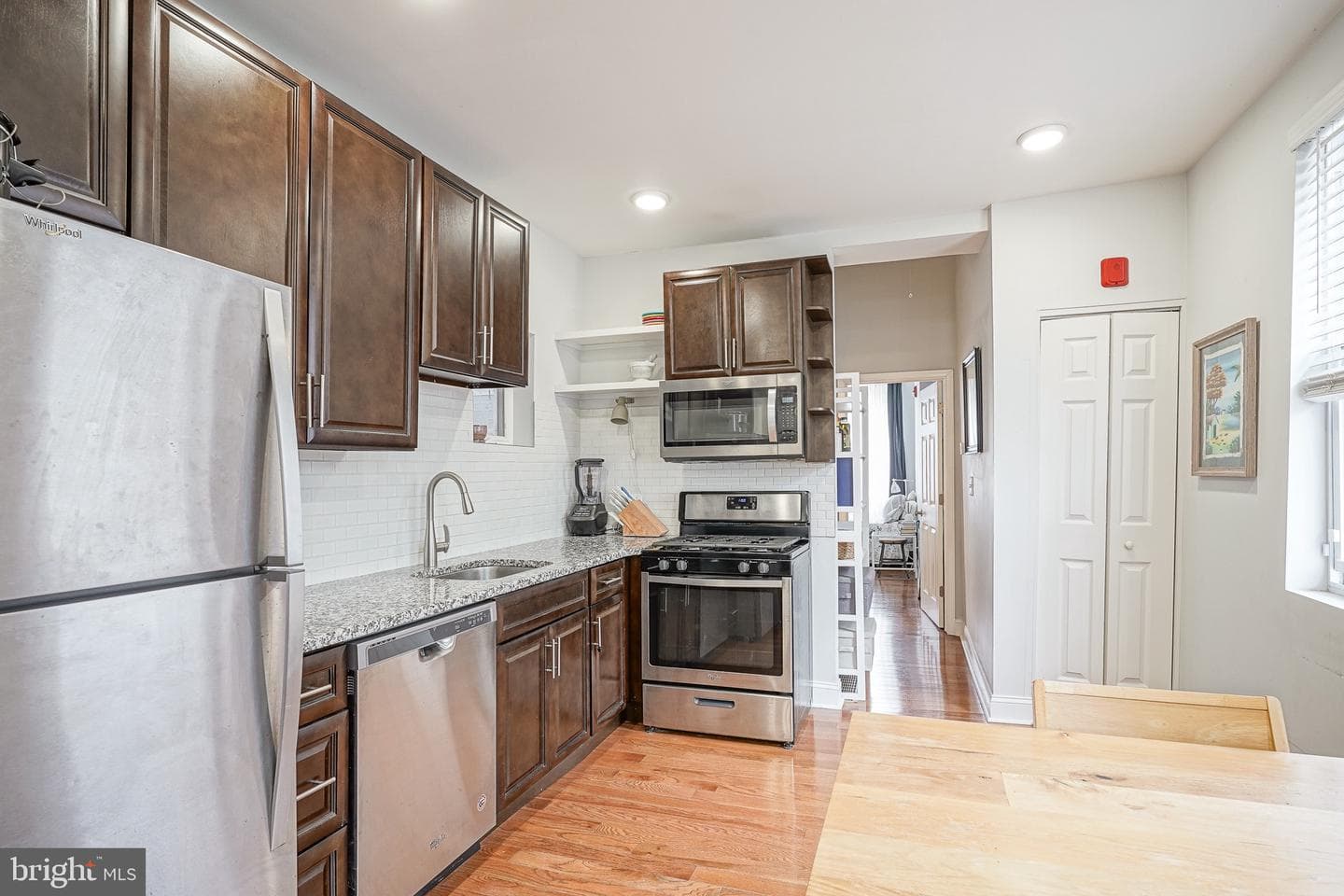 1722 Wylie Street photo 3