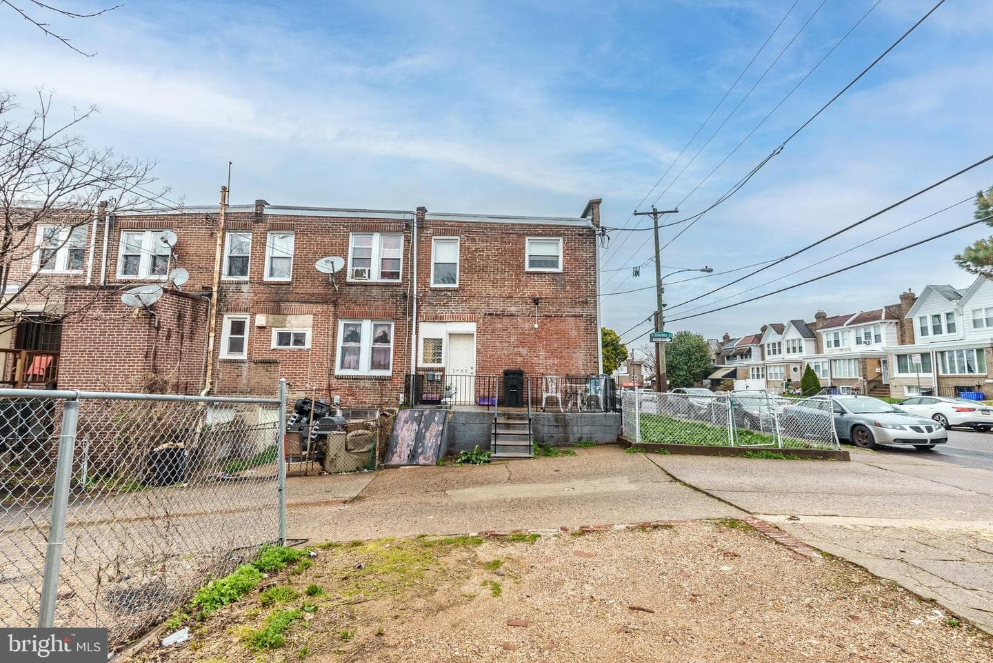 2660 S Shields Street photo 25