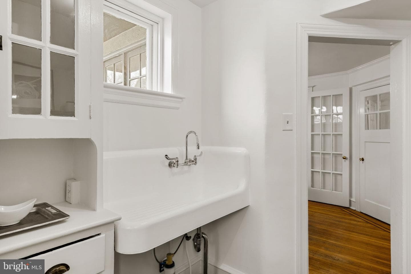 413 W Durham Street photo 35